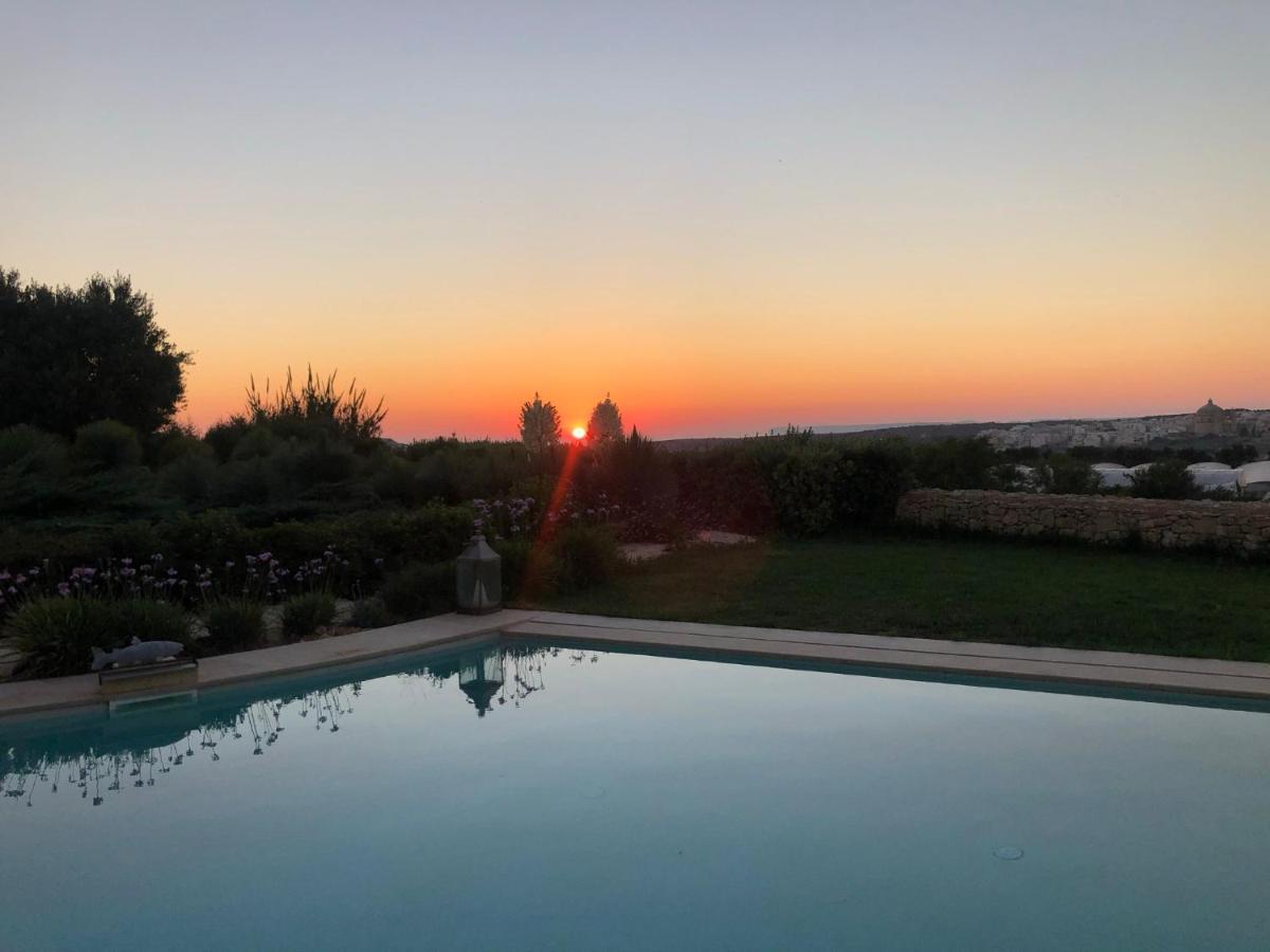 Sunset Oasis Villa L-Imgarr Exterior photo